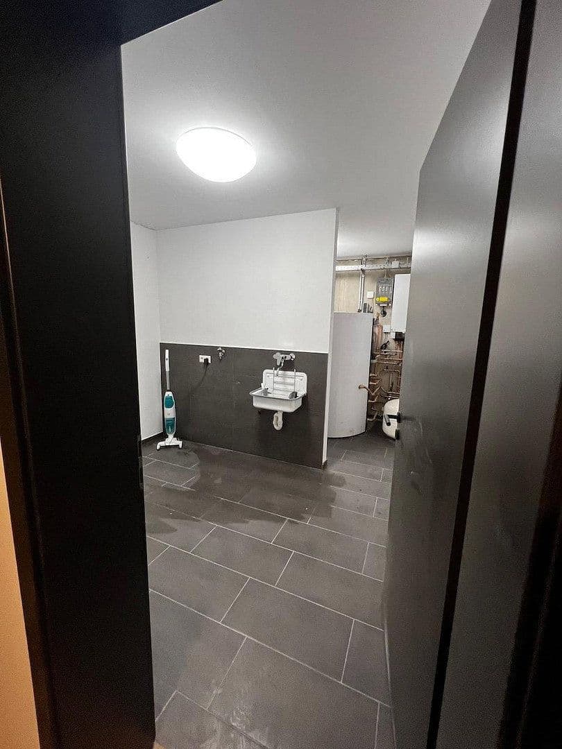 Pronájem domu 185 m², pozemek 236 m², Wasserfallweg 21, Amstetten, Bádensko-Württembersko Pronájem domu 185 m², pozemek 236 m², Wasserfallweg 21, Amstetten, Bádensko-Württembersko