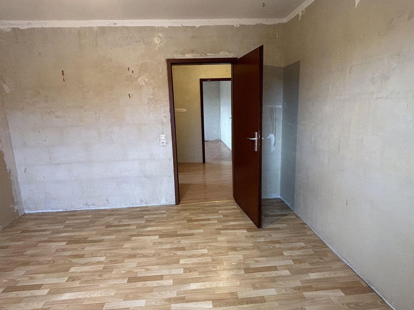 Prodej bytu 3+1 75 m², Jenneweg 129, Saarbrücken, Země Sársko Prodej bytu 3+1 75 m², Jenneweg 129, Saarbrücken, Země Sársko