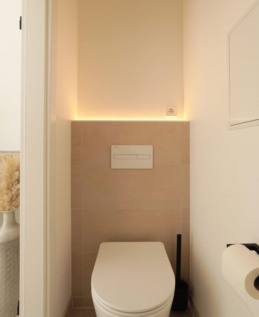 Prodej bytu 3+1 88 m², Saxoniastraße 1, Dresden, Sasko Prodej bytu 3+1 88 m², Saxoniastraße 1, Dresden, Sasko