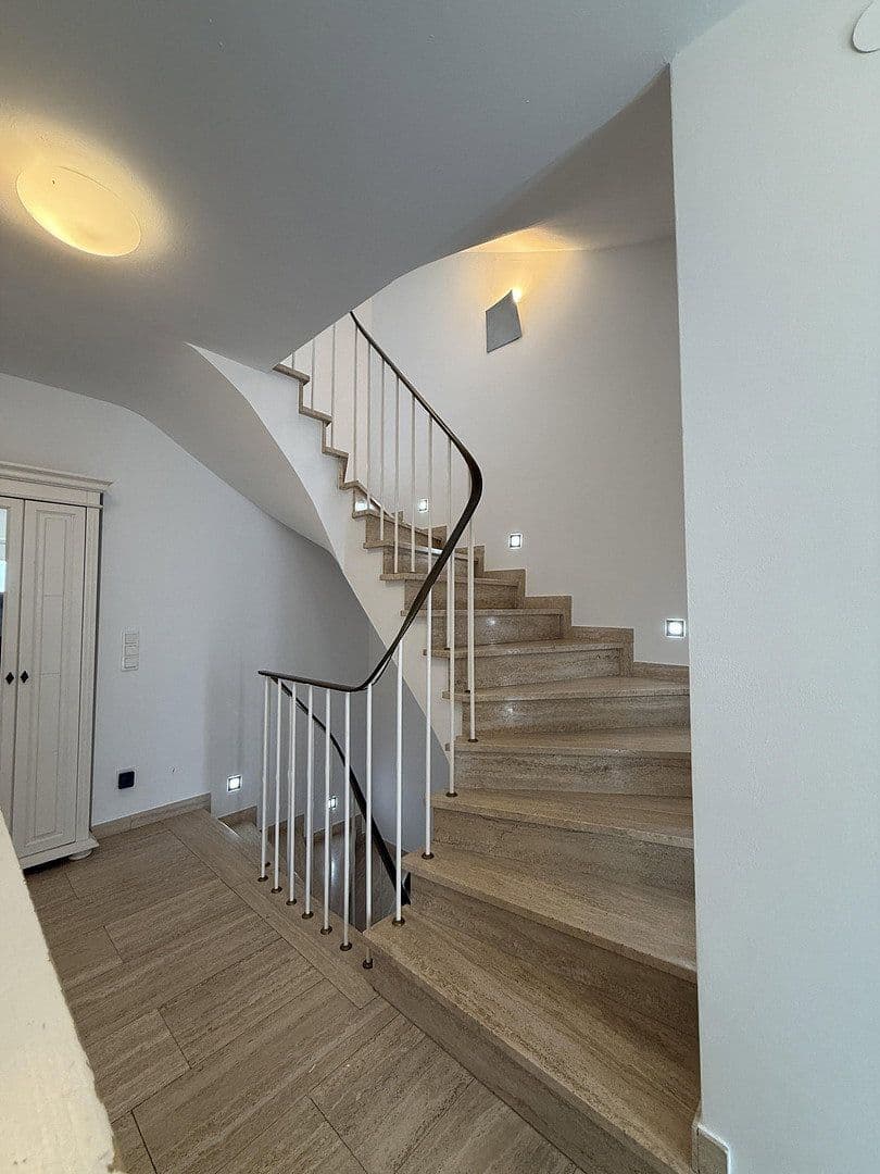 Prodej domu 127 m², pozemek 250 m², Berliner Straße 1b, Pulheim, Severní Porýní-Vestfálsko Prodej domu 127 m², pozemek 250 m², Berliner Straße 1b, Pulheim, Severní Porýní-Vestfálsko