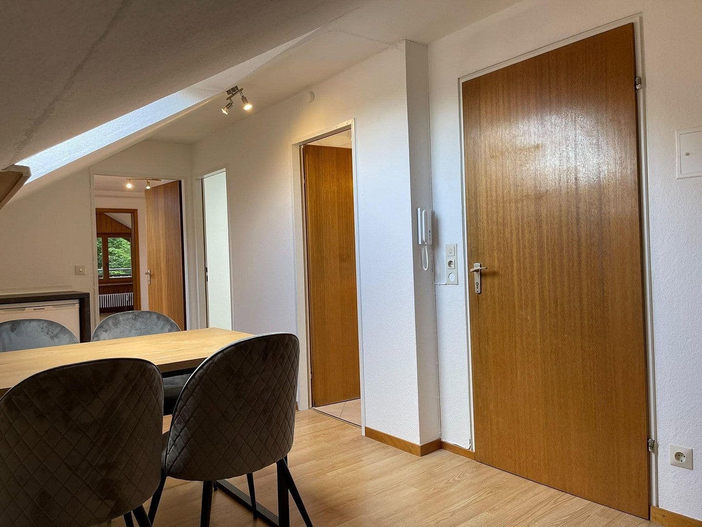 Pronájem bytu 2+1 52 m², Meersburg, Bádensko-Württembersko Pronájem bytu 2+1 52 m², Meersburg, Bádensko-Württembersko
