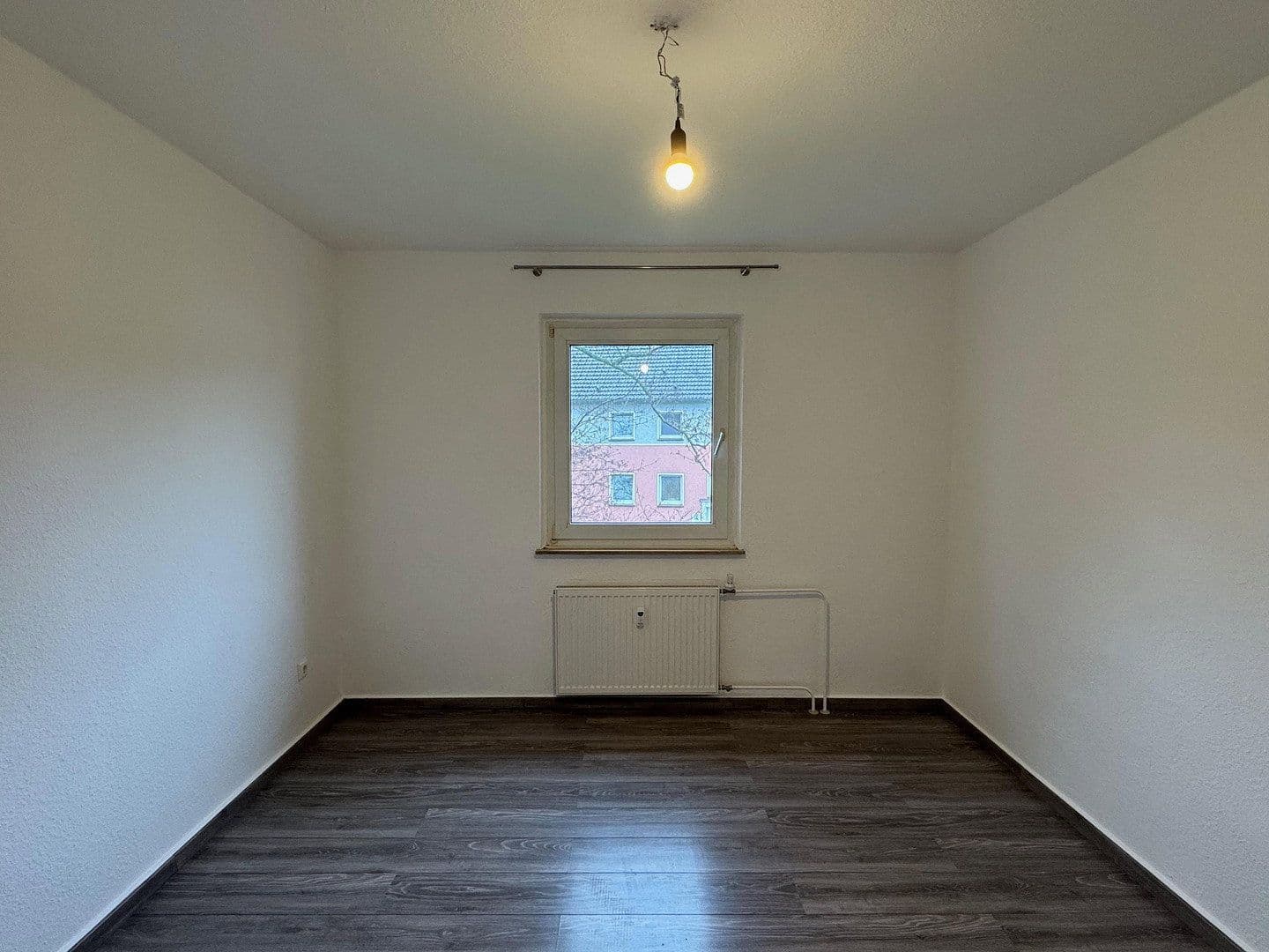 Pronájem bytu 2+1 41 m², Duisburg, Severní Porýní-Vestfálsko Pronájem bytu 2+1 41 m², Duisburg, Severní Porýní-Vestfálsko