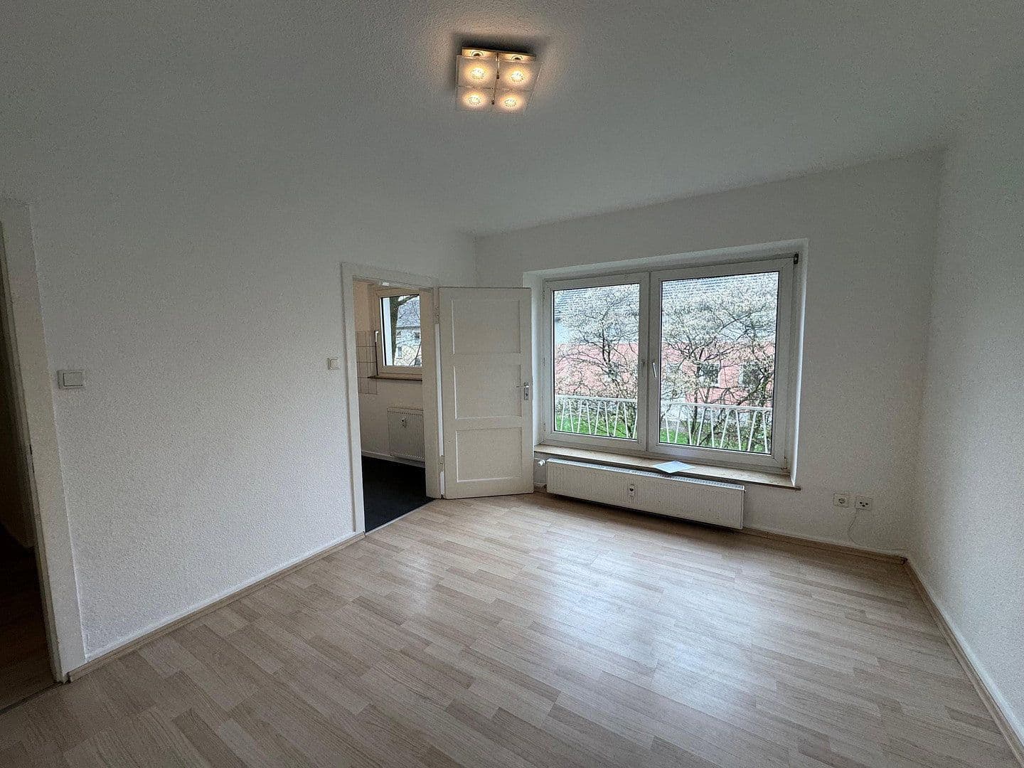 Pronájem bytu 2+1 41 m², Duisburg, Severní Porýní-Vestfálsko Pronájem bytu 2+1 41 m², Duisburg, Severní Porýní-Vestfálsko