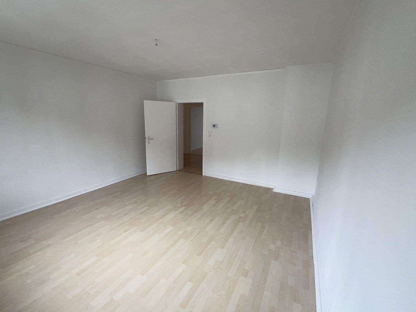Pronájem bytu 3+1 71 m², Wuppertal, Severní Porýní-Vestfálsko Pronájem bytu 3+1 71 m², Wuppertal, Severní Porýní-Vestfálsko