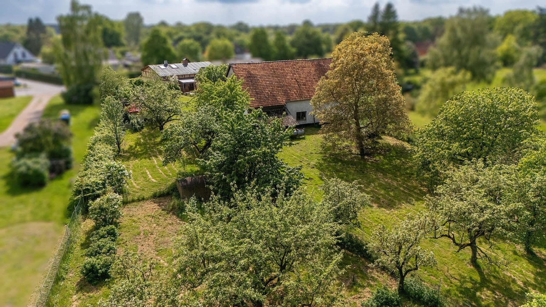 Prodej domu 110 m², pozemek 3.249 m², Thelkow, Mecklenburg-Vorpommern Prodej domu 110 m², pozemek 3.249 m², Thelkow, Mecklenburg-Vorpommern