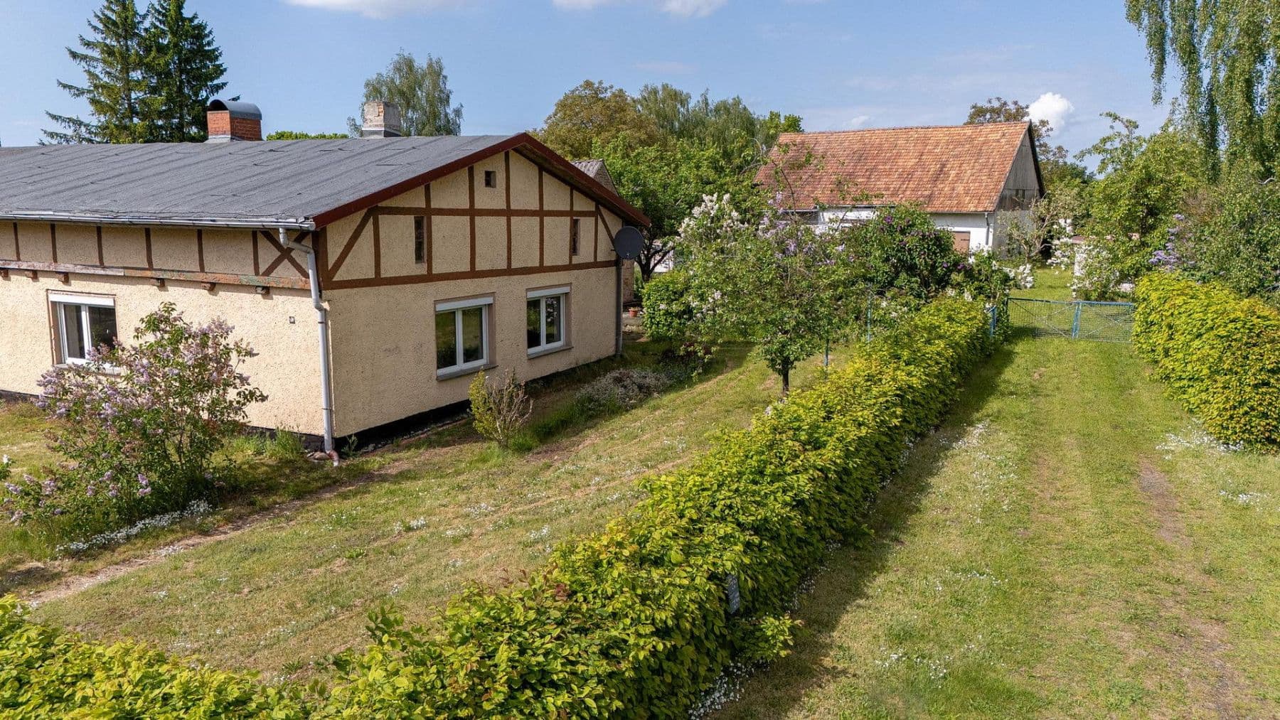 Prodej domu 110 m², pozemek 3.249 m², Thelkow, Mecklenburg-Vorpommern Prodej domu 110 m², pozemek 3.249 m², Thelkow, Mecklenburg-Vorpommern