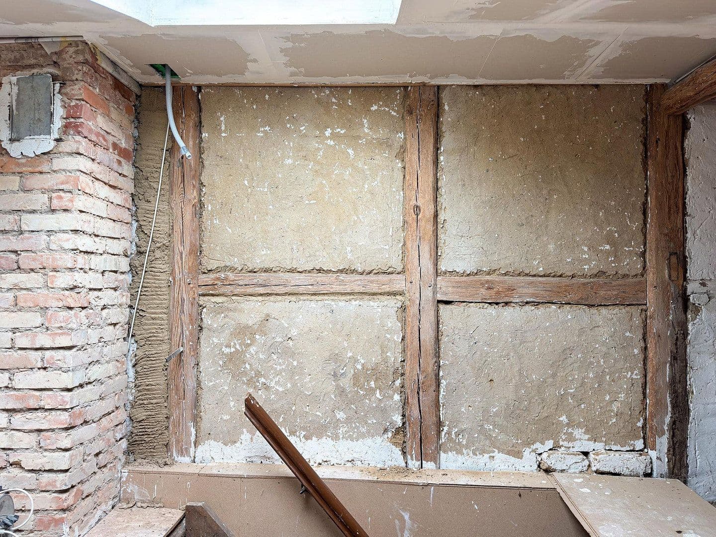 Prodej domu 110 m², pozemek 3.249 m², Thelkow, Mecklenburg-Vorpommern Prodej domu 110 m², pozemek 3.249 m², Thelkow, Mecklenburg-Vorpommern