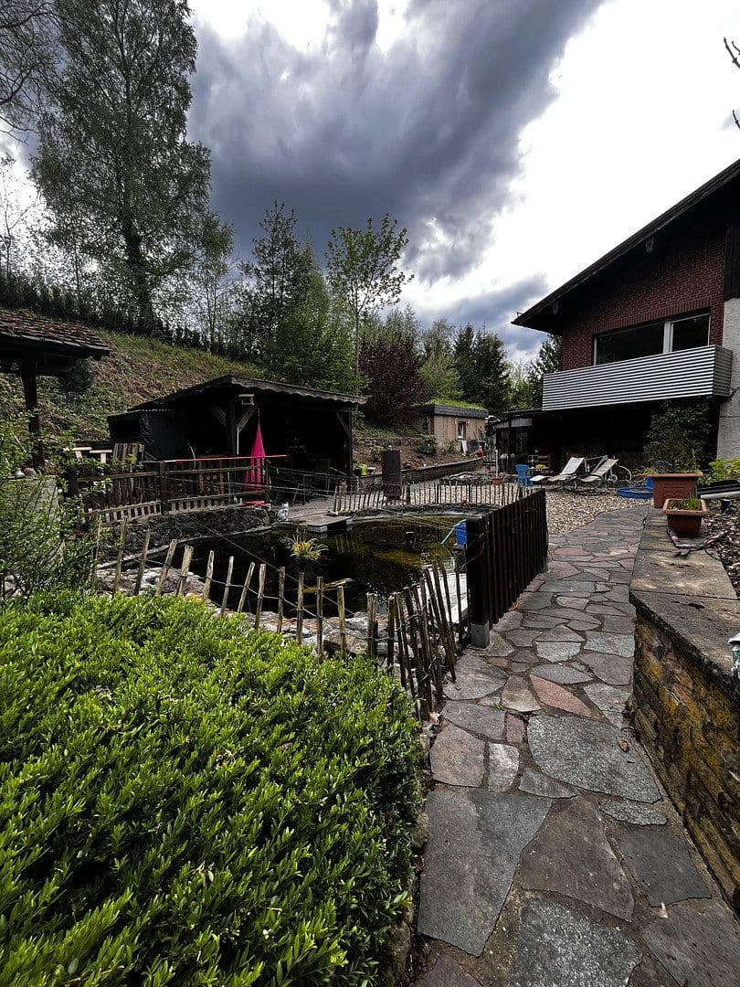 Prodej domu 140 m², pozemek 1.000 m², Warstein, Severní Porýní-Vestfálsko Prodej domu 140 m², pozemek 1.000 m², Warstein, Severní Porýní-Vestfálsko
