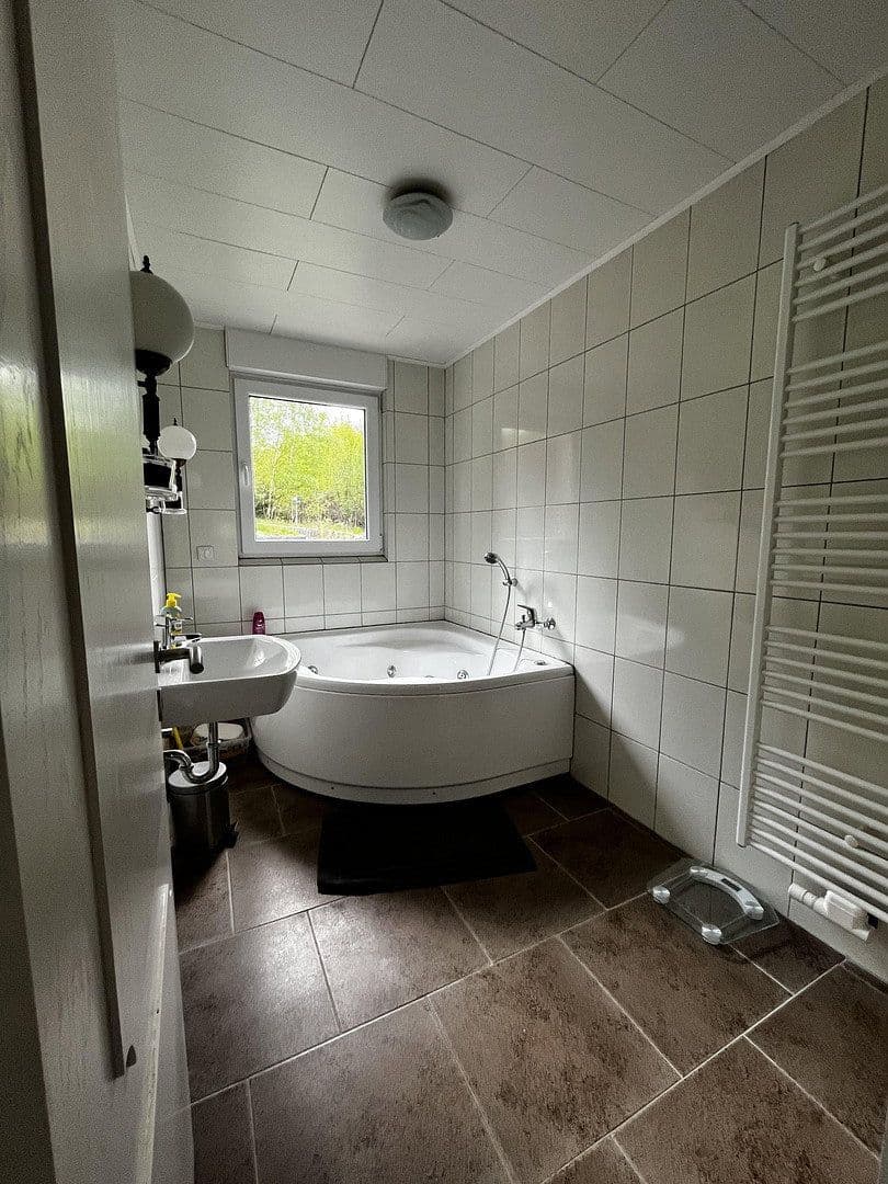 Prodej domu 140 m², pozemek 1.000 m², Warstein, Severní Porýní-Vestfálsko Prodej domu 140 m², pozemek 1.000 m², Warstein, Severní Porýní-Vestfálsko