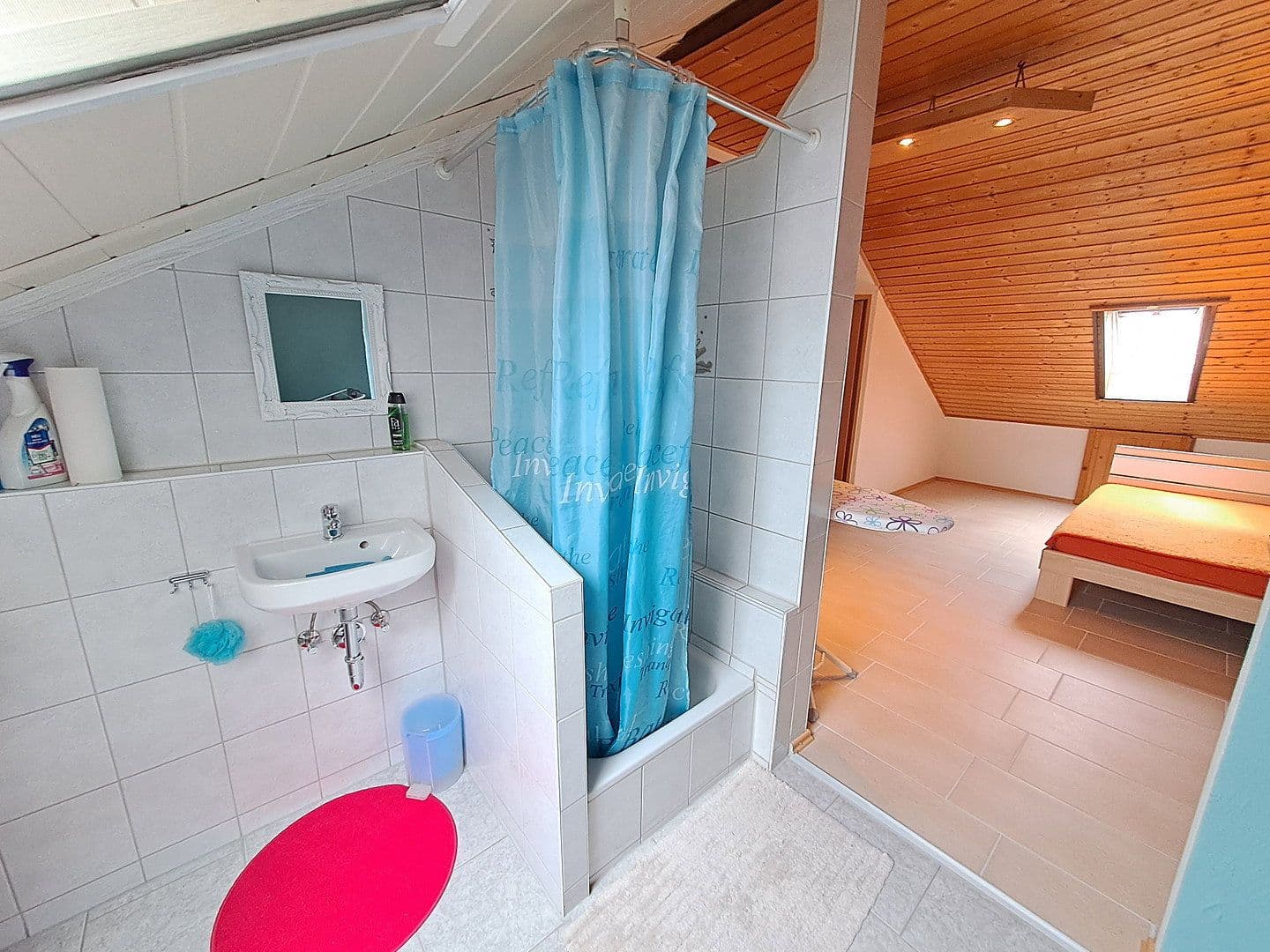 Pronájem domu 140 m², pozemek 220 m², Schrobenhausen, Bavorsko Pronájem domu 140 m², pozemek 220 m², Schrobenhausen, Bavorsko