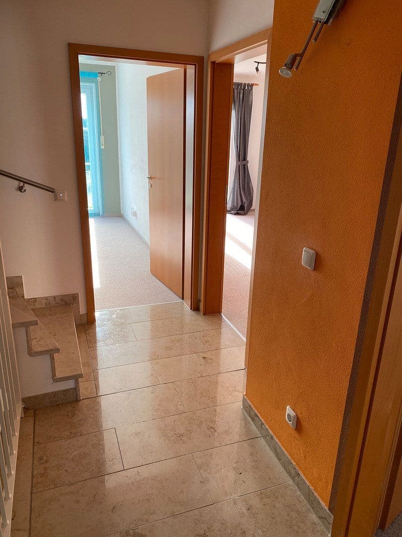 Pronájem domu 140 m², pozemek 220 m², Schrobenhausen, Bavorsko Pronájem domu 140 m², pozemek 220 m², Schrobenhausen, Bavorsko