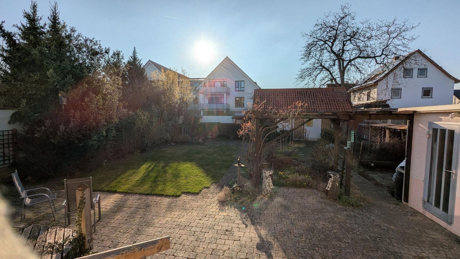 Prodej domu 160 m², pozemek 656 m², Haßloch, Porýní-Falc Prodej domu 160 m², pozemek 656 m², Haßloch, Porýní-Falc