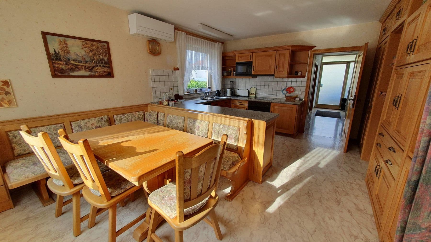 Prodej domu 160 m², pozemek 656 m², Haßloch, Porýní-Falc Prodej domu 160 m², pozemek 656 m², Haßloch, Porýní-Falc