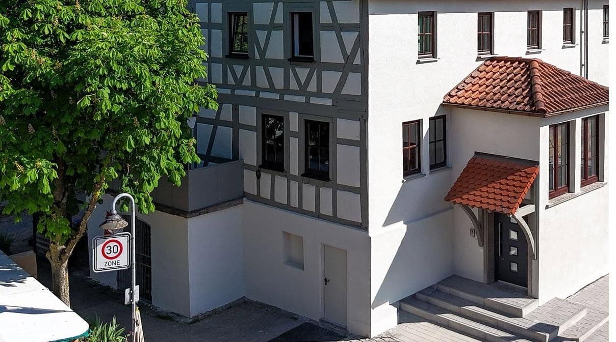 Prodej bytu 6+kk 172 m², Pforzheimer Str. 31/1, Vaihingen an der Enz, Bádensko-Württembersko Prodej bytu 6+kk 172 m², Pforzheimer Str. 31/1, Vaihingen an der Enz, Bádensko-Württembersko