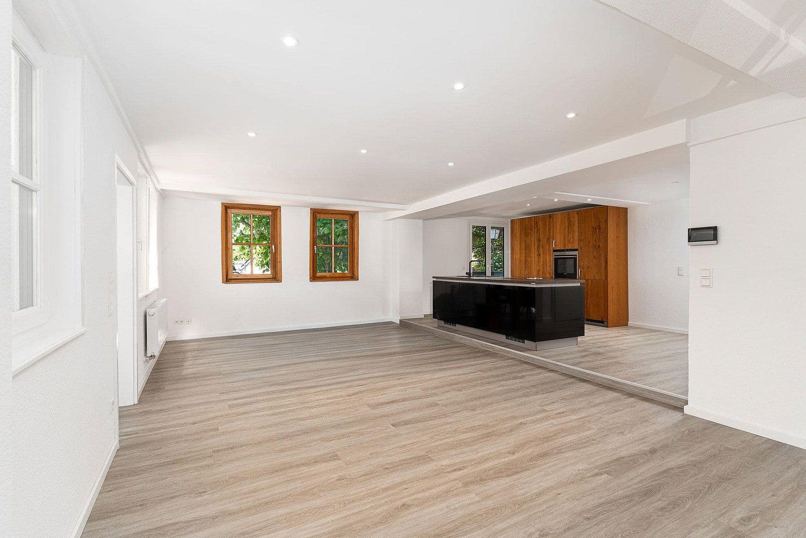Prodej bytu 6+kk 172 m², Pforzheimer Str. 31/1, Vaihingen an der Enz, Bádensko-Württembersko Prodej bytu 6+kk 172 m², Pforzheimer Str. 31/1, Vaihingen an der Enz, Bádensko-Württembersko