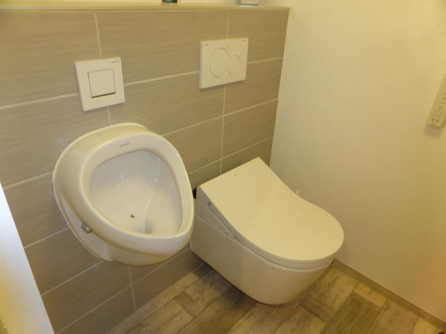 Prodej domu 229 m², pozemek 645 m², Burladingen, Bádensko-Württembersko Prodej domu 229 m², pozemek 645 m², Burladingen, Bádensko-Württembersko