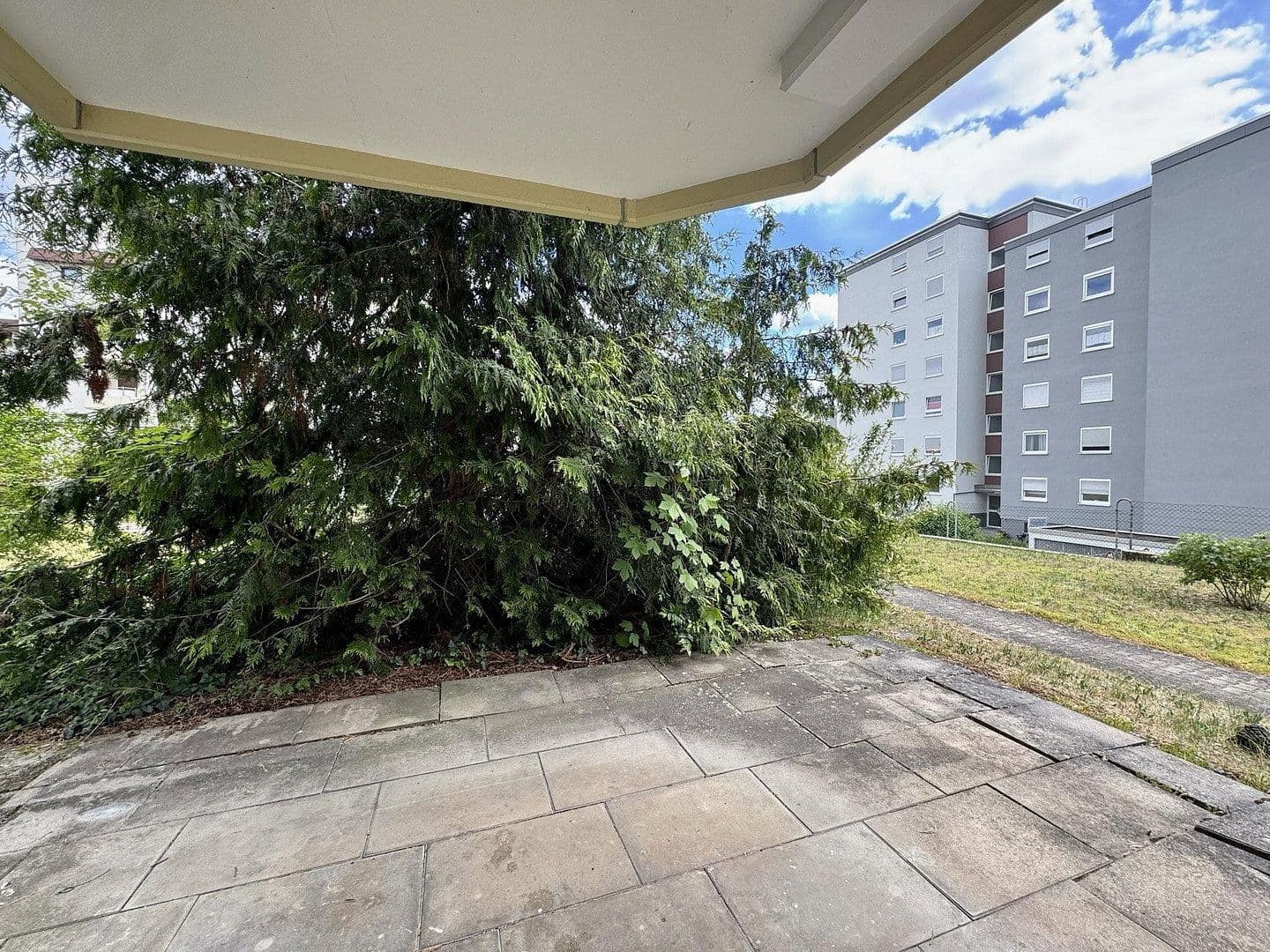 Pronájem bytu 2+1 57 m², Johannes-Eisenlohr-Straße 126, Reutlingen, Bádensko-Württembersko Pronájem bytu 2+1 57 m², Johannes-Eisenlohr-Straße 126, Reutlingen, Bádensko-Württembersko