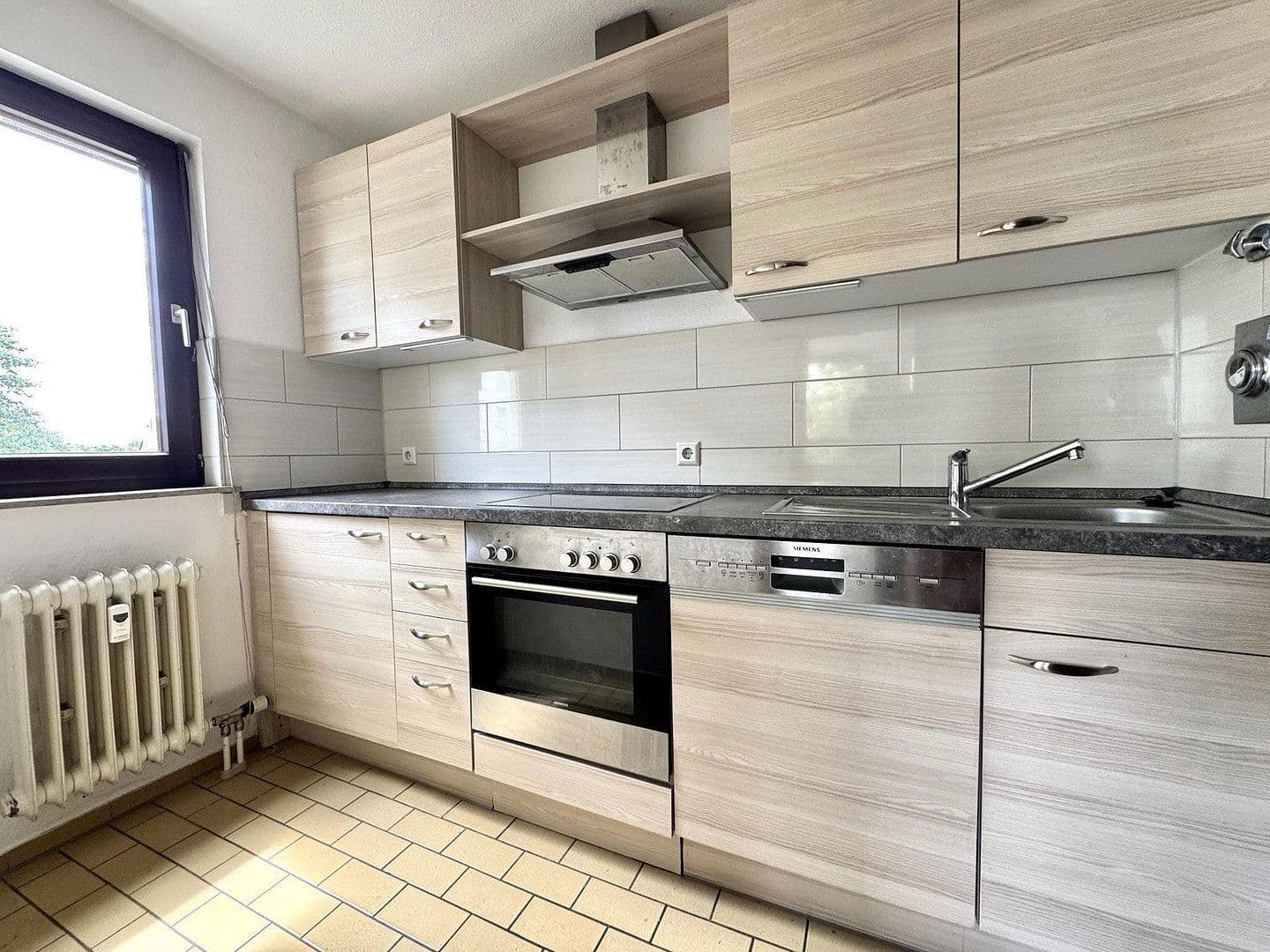 Pronájem bytu 2+1 57 m², Johannes-Eisenlohr-Straße 126, Reutlingen, Bádensko-Württembersko Pronájem bytu 2+1 57 m², Johannes-Eisenlohr-Straße 126, Reutlingen, Bádensko-Württembersko