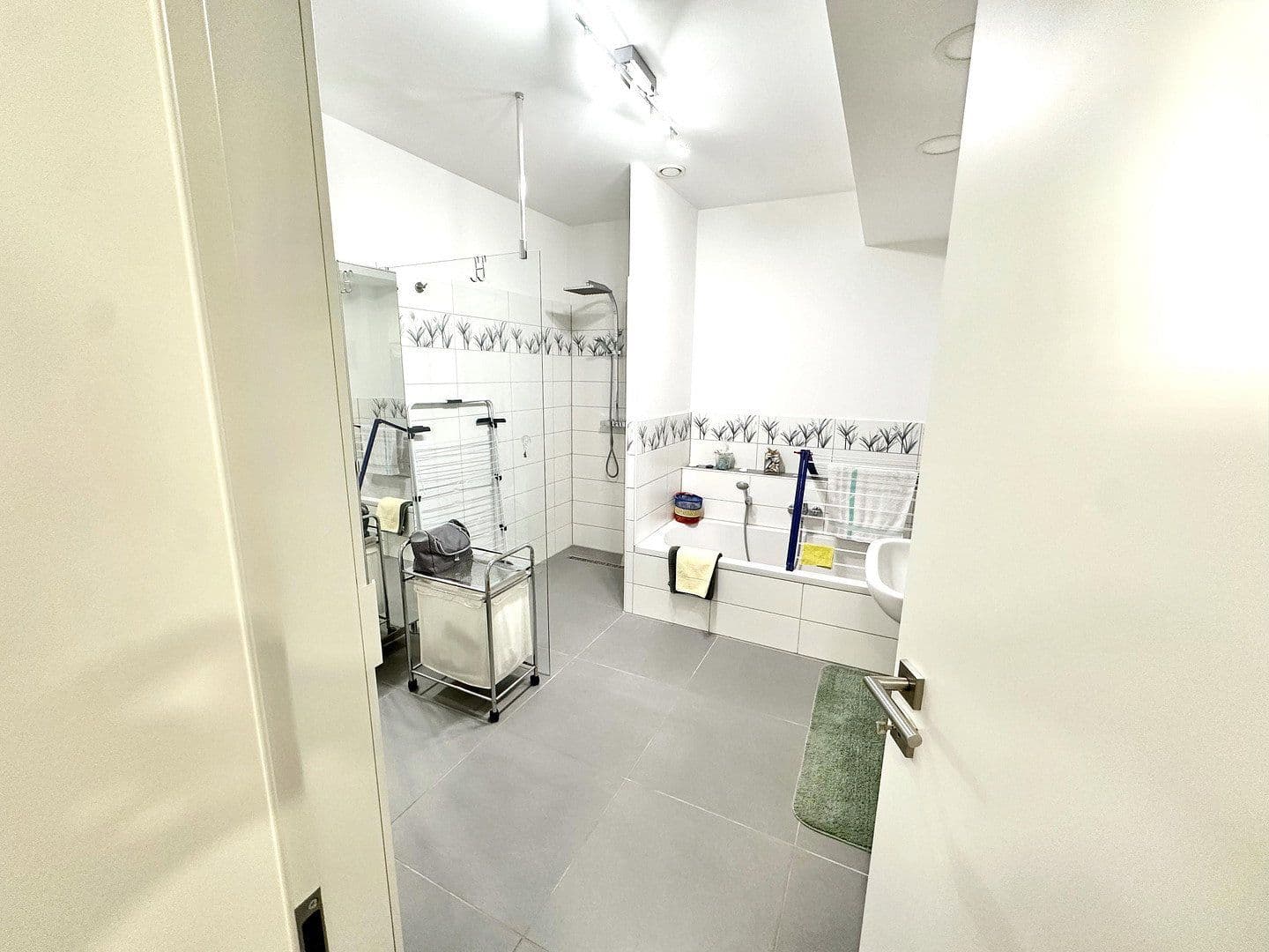 Pronájem bytu 3+1 105 m², Lise-Meitner-Straße 7, Hildesheim, Dolní Sasko Pronájem bytu 3+1 105 m², Lise-Meitner-Straße 7, Hildesheim, Dolní Sasko