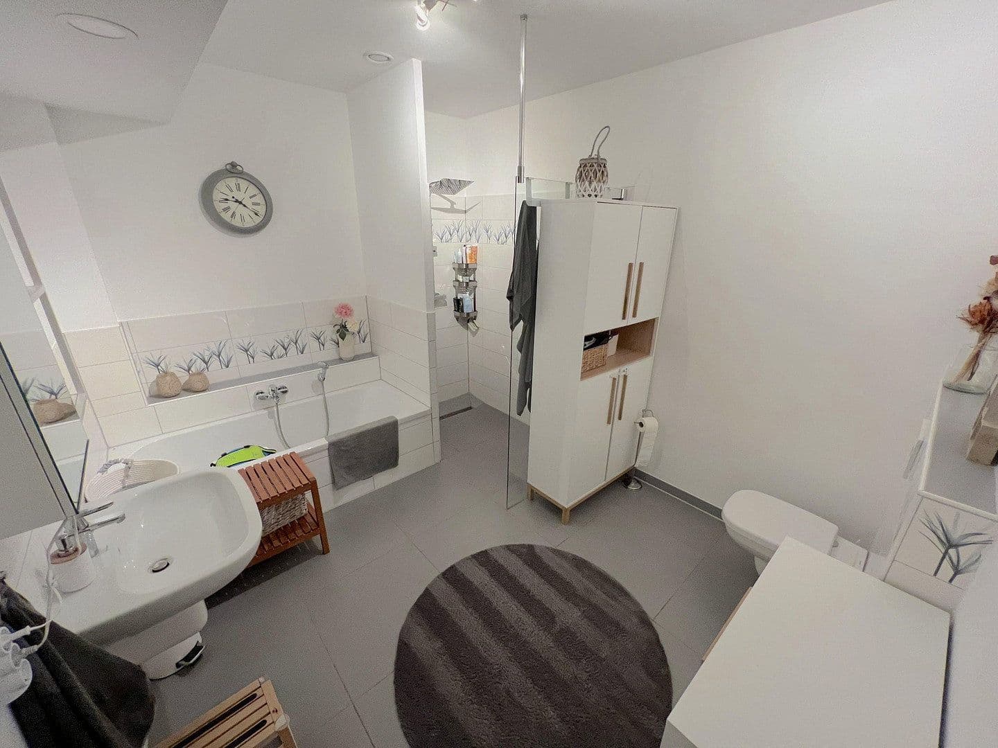 Pronájem bytu 3+1 105 m², Lise-Meitner-Straße 7, Hildesheim, Dolní Sasko Pronájem bytu 3+1 105 m², Lise-Meitner-Straße 7, Hildesheim, Dolní Sasko