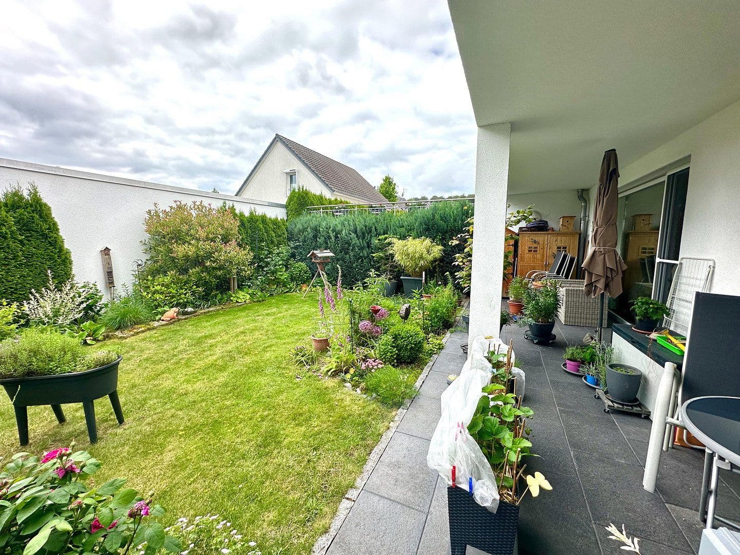 Pronájem bytu 3+1 105 m², Lise-Meitner-Straße 7, Hildesheim, Dolní Sasko Pronájem bytu 3+1 105 m², Lise-Meitner-Straße 7, Hildesheim, Dolní Sasko