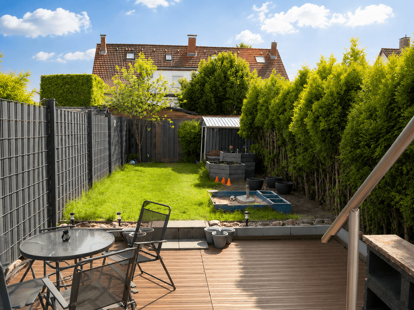 Prodej domu 80 m², pozemek 153 m², Marl, Severní Porýní-Vestfálsko Prodej domu 80 m², pozemek 153 m², Marl, Severní Porýní-Vestfálsko