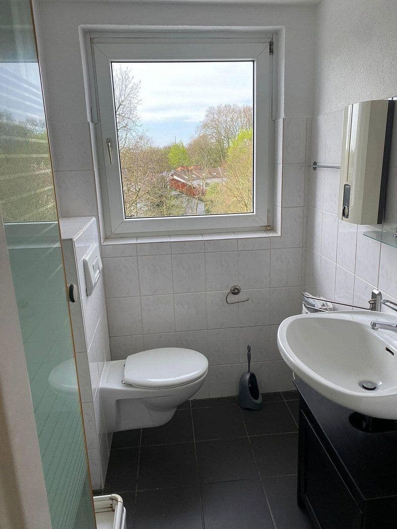 Pronájem bytu 1+1 29 m², Fleckenbühlstr. 20, Frankfurt am Main - Bonames, Hessen Pronájem bytu 1+1 29 m², Fleckenbühlstr. 20, Frankfurt am Main - Bonames, Hessen