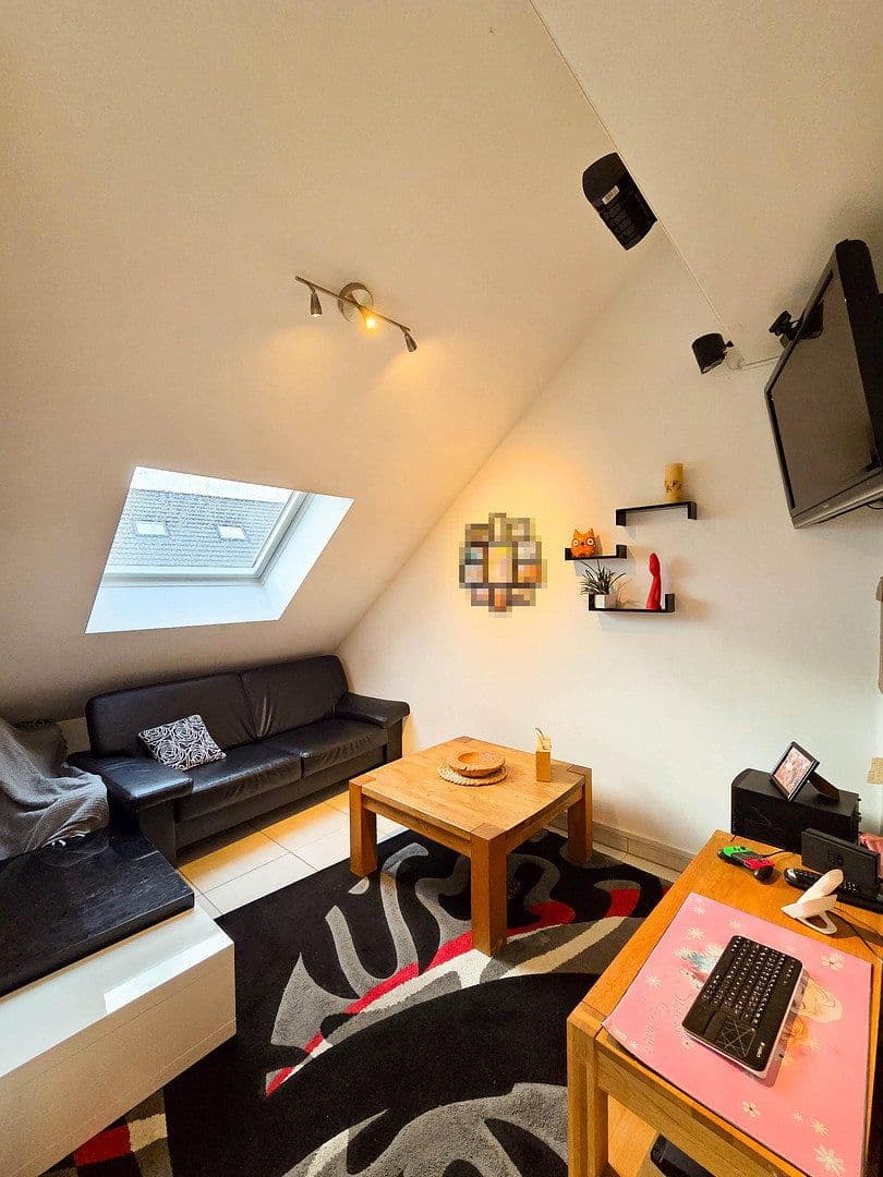 Prodej bytu 3+1 75 m², Bachstr. 3, Hürth, Severní Porýní-Vestfálsko Prodej bytu 3+1 75 m², Bachstr. 3, Hürth, Severní Porýní-Vestfálsko