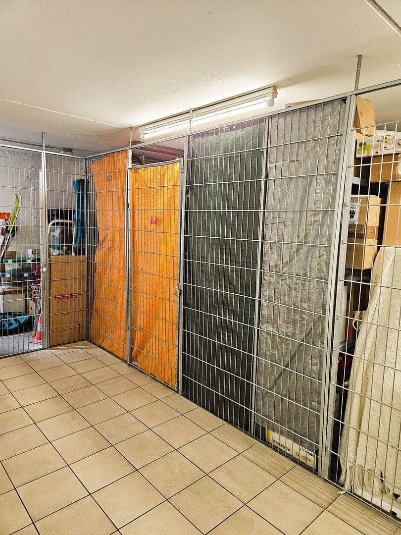 Prodej bytu 3+1 75 m², Bachstr. 3, Hürth, Severní Porýní-Vestfálsko Prodej bytu 3+1 75 m², Bachstr. 3, Hürth, Severní Porýní-Vestfálsko