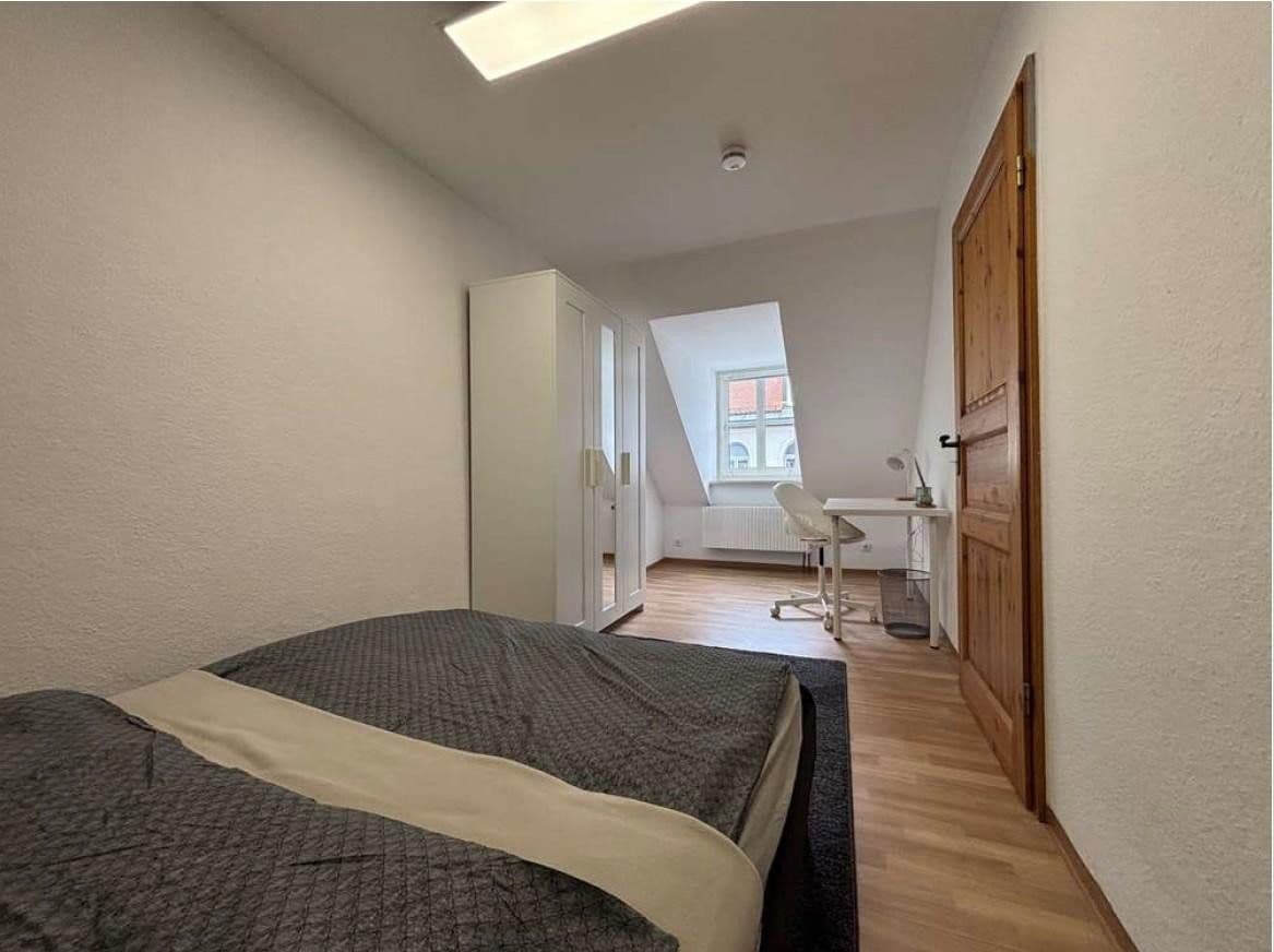 Pronájem bytu 3+1 63 m², Klenzestraße 49, München, Bavorsko Pronájem bytu 3+1 63 m², Klenzestraße 49, München, Bavorsko