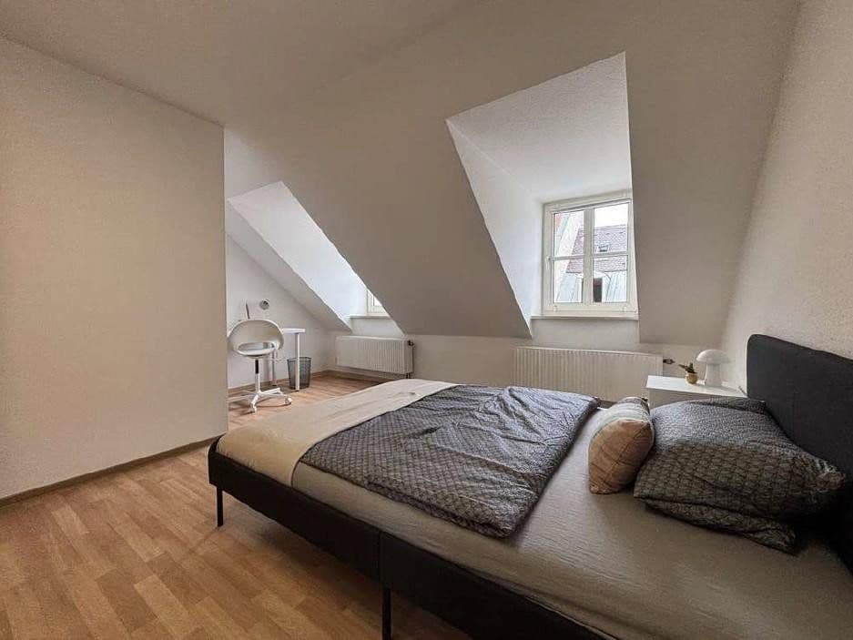 Pronájem bytu 3+1 63 m², Klenzestraße 49, München, Bavorsko Pronájem bytu 3+1 63 m², Klenzestraße 49, München, Bavorsko