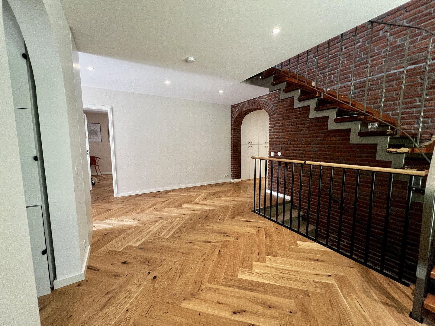 Prodej domu 245 m², pozemek 2.329 m², Winsen (Aller), Dolní Sasko Prodej domu 245 m², pozemek 2.329 m², Winsen (Aller), Dolní Sasko