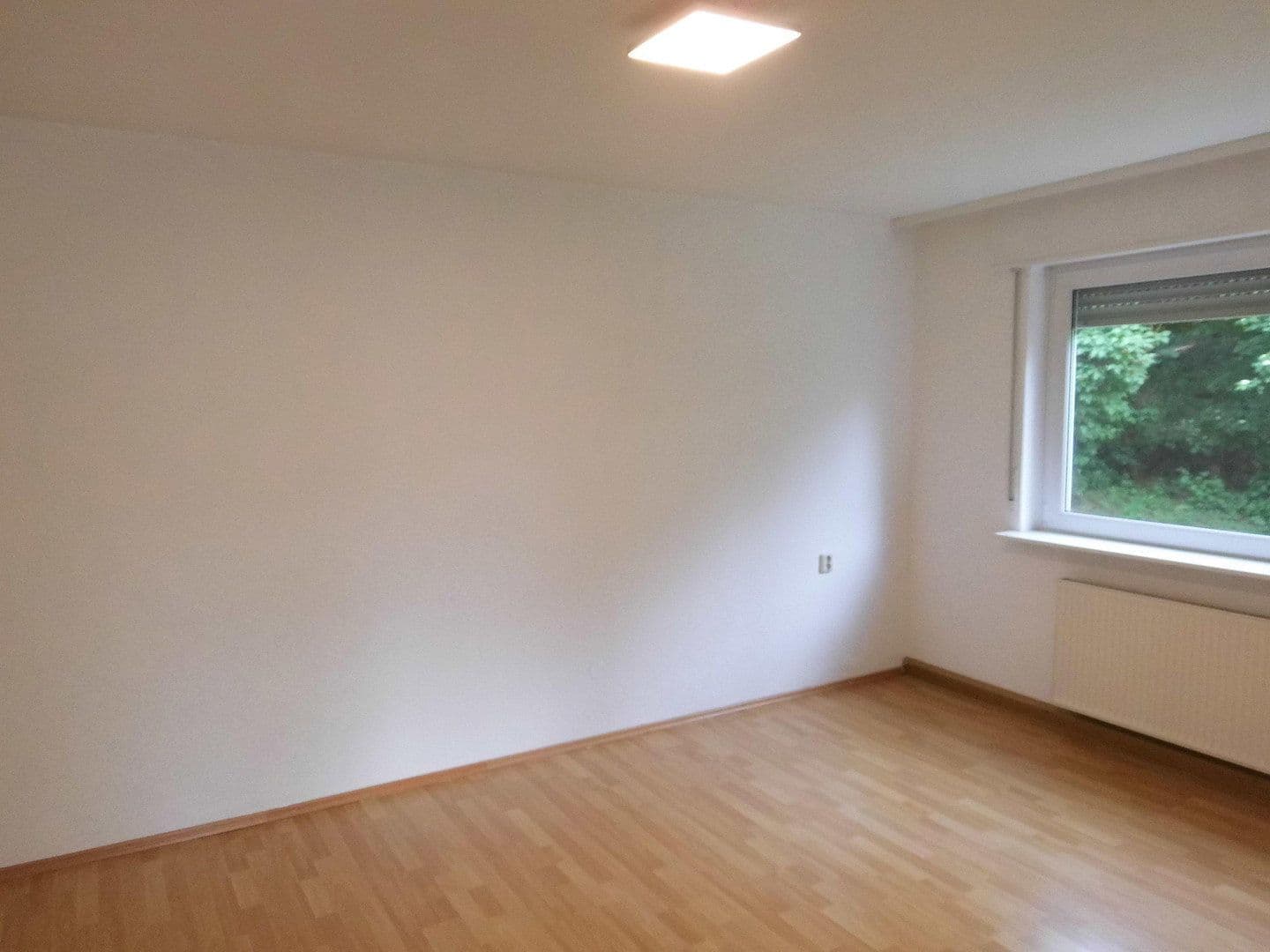 Pronájem bytu 3+1 72 m², Stuttgart, Bádensko-Württembersko Pronájem bytu 3+1 72 m², Stuttgart, Bádensko-Württembersko