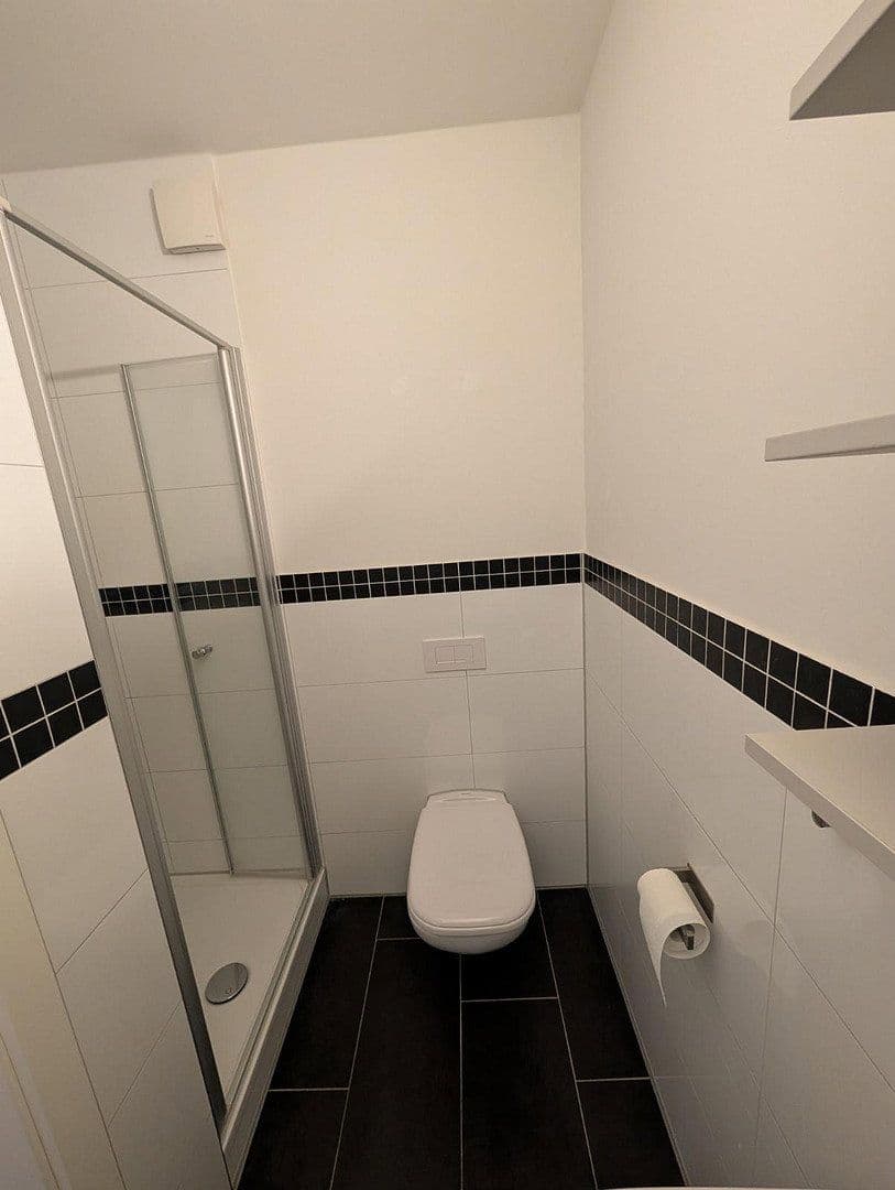 Pronájem bytu 4+1 113 m², Holsteiner Chaussee 171, Schnelsen-Eimsbüttel, Hamburg, Hamburg Pronájem bytu 4+1 113 m², Holsteiner Chaussee 171, Schnelsen-Eimsbüttel, Hamburg, Hamburg
