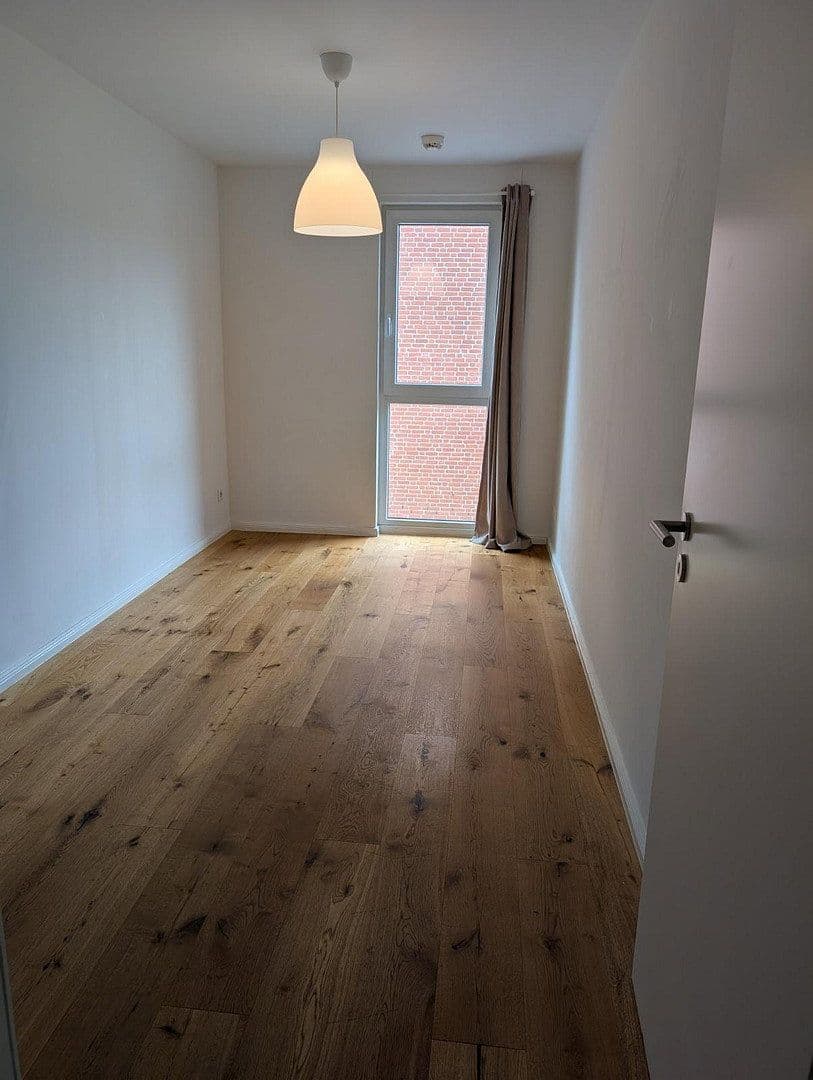 Pronájem bytu 4+1 113 m², Holsteiner Chaussee 171, Schnelsen-Eimsbüttel, Hamburg, Hamburg Pronájem bytu 4+1 113 m², Holsteiner Chaussee 171, Schnelsen-Eimsbüttel, Hamburg, Hamburg