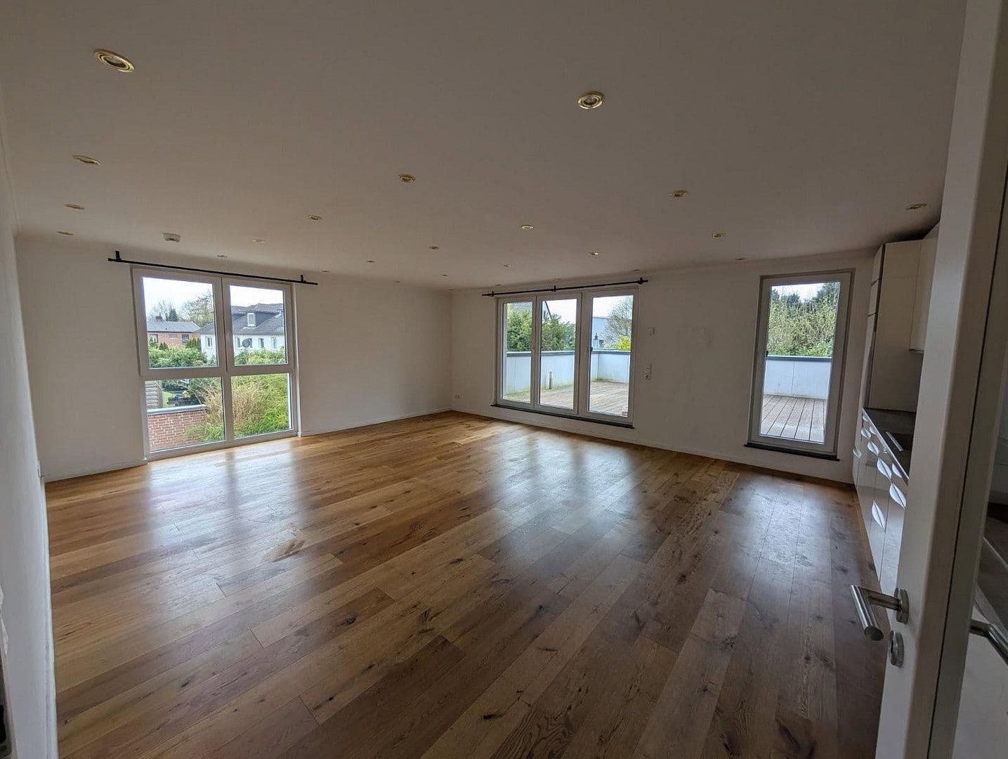 Pronájem bytu 4+1 113 m², Holsteiner Chaussee 171, Schnelsen-Eimsbüttel, Hamburg, Hamburg Pronájem bytu 4+1 113 m², Holsteiner Chaussee 171, Schnelsen-Eimsbüttel, Hamburg, Hamburg
