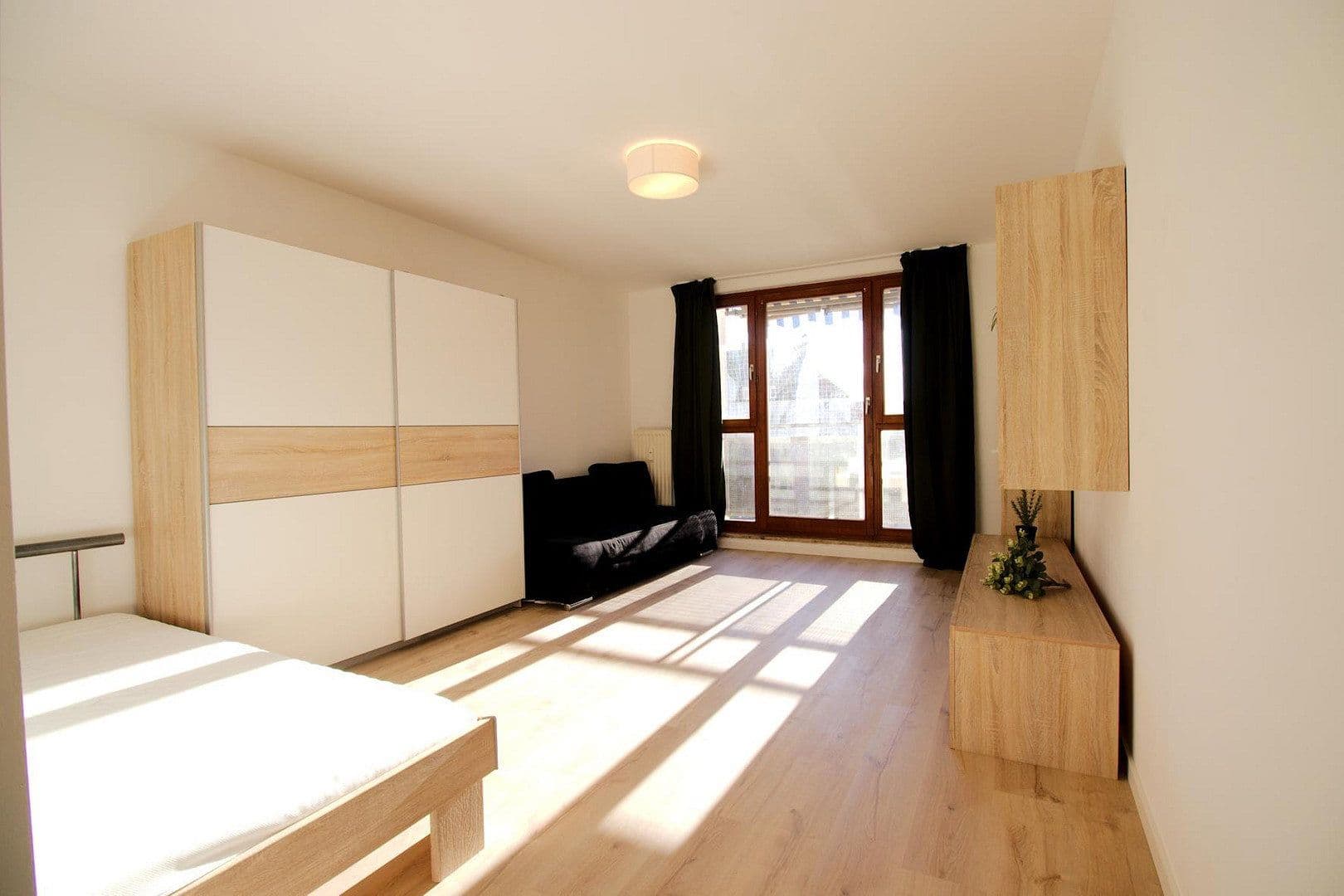 Pronájem bytu 1+1 39 m², Karolinenstraße 118, Fürth, Bavorsko Pronájem bytu 1+1 39 m², Karolinenstraße 118, Fürth, Bavorsko