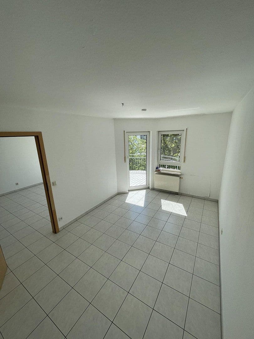 Pronájem bytu 2+1 55 m², Künzelsau, Bádensko-Württembersko Pronájem bytu 2+1 55 m², Künzelsau, Bádensko-Württembersko