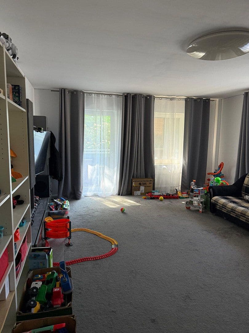 Pronájem bytu 3+1 95 m², Neu-Isenburg, Hessen Pronájem bytu 3+1 95 m², Neu-Isenburg, Hessen