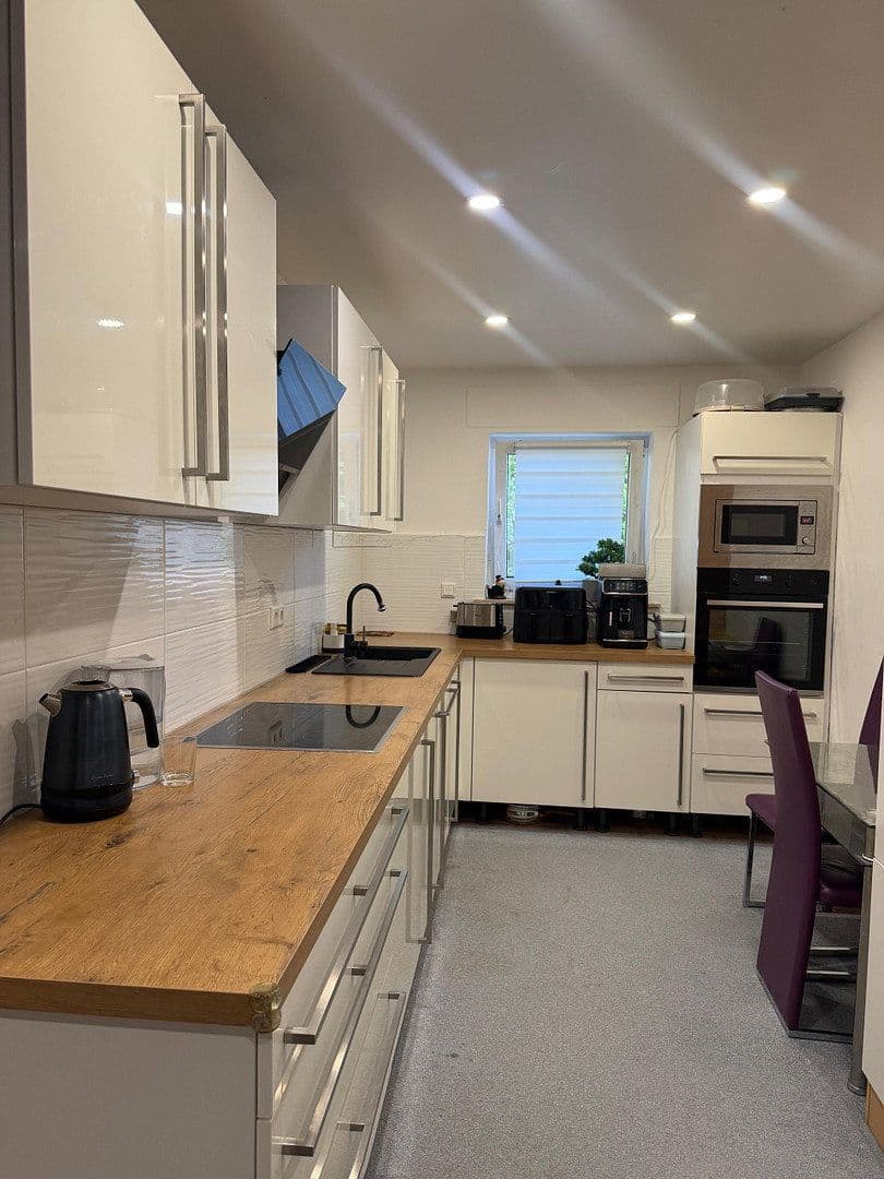 Pronájem bytu 3+1 95 m², Neu-Isenburg, Hessen Pronájem bytu 3+1 95 m², Neu-Isenburg, Hessen