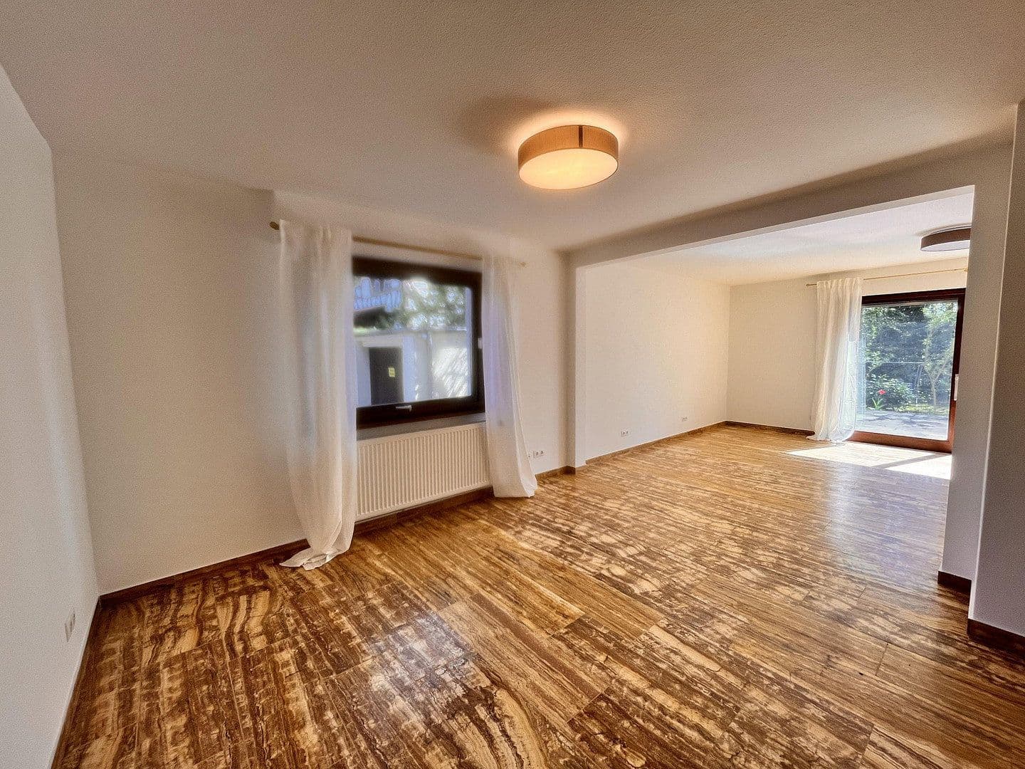 Pronájem domu 150 m², pozemek 1.000 m², Bammental, Bádensko-Württembersko Pronájem domu 150 m², pozemek 1.000 m², Bammental, Bádensko-Württembersko