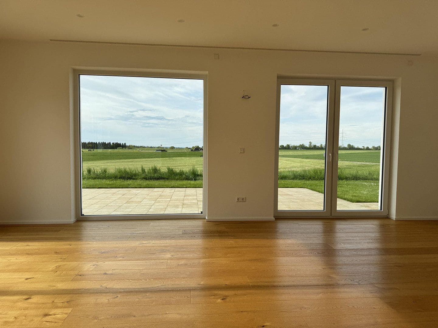 Prodej domu 227 m², pozemek 639 m², Laupheim, Bádensko-Württembersko Prodej domu 227 m², pozemek 639 m², Laupheim, Bádensko-Württembersko