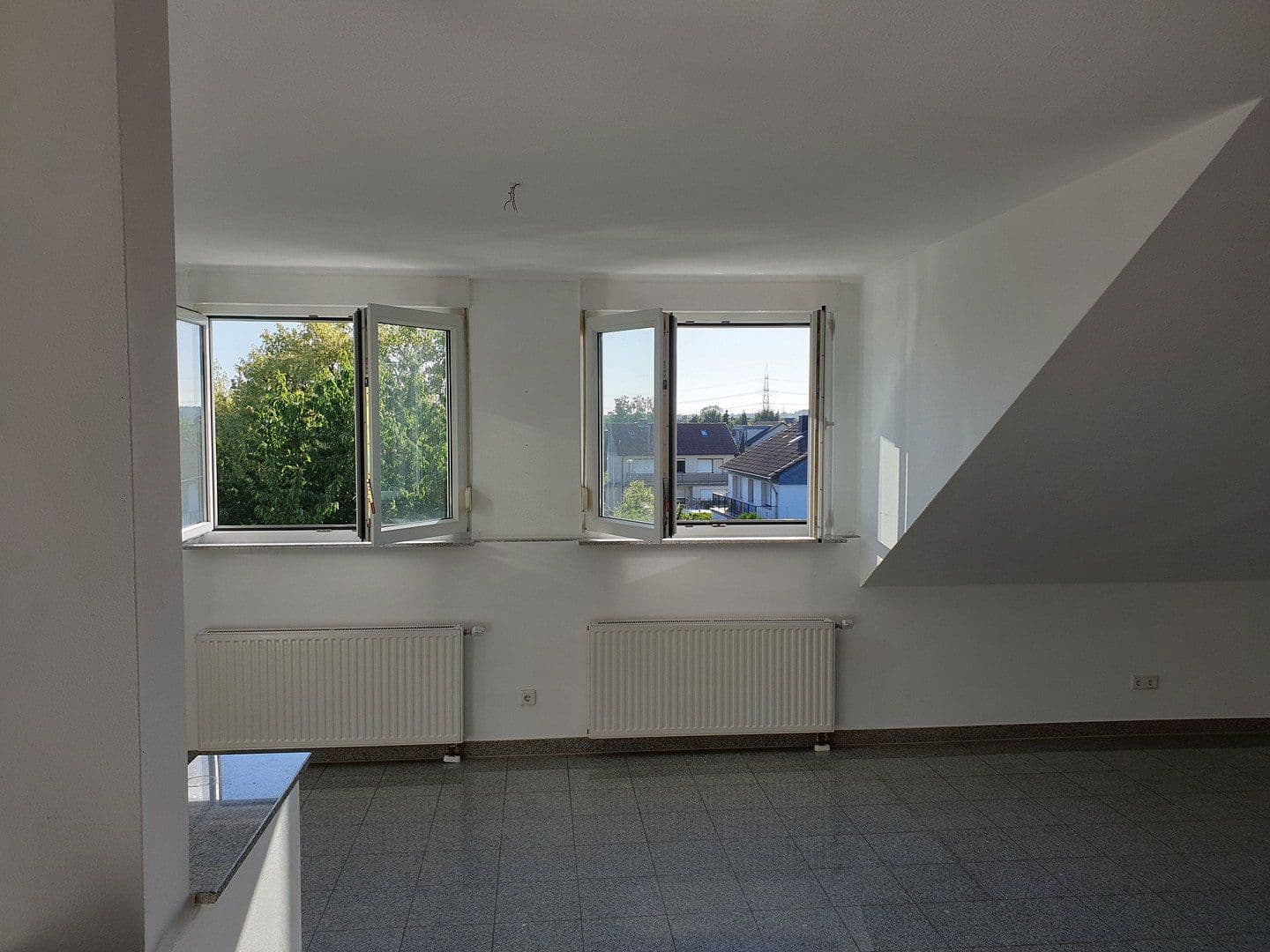 Prodej bytu 3+1 85 m², Langenfeld (Rheinland), Severní Porýní-Vestfálsko Prodej bytu 3+1 85 m², Langenfeld (Rheinland), Severní Porýní-Vestfálsko