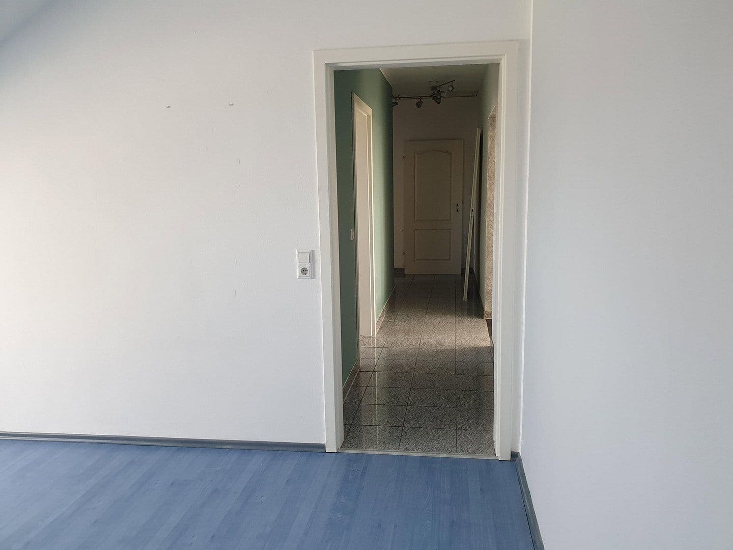 Prodej bytu 3+1 85 m², Langenfeld (Rheinland), Severní Porýní-Vestfálsko Prodej bytu 3+1 85 m², Langenfeld (Rheinland), Severní Porýní-Vestfálsko