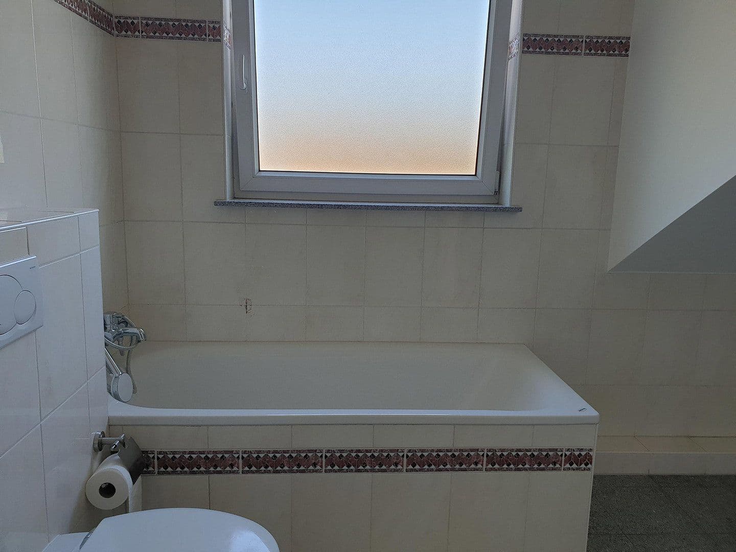Prodej bytu 3+1 85 m², Langenfeld (Rheinland), Severní Porýní-Vestfálsko Prodej bytu 3+1 85 m², Langenfeld (Rheinland), Severní Porýní-Vestfálsko