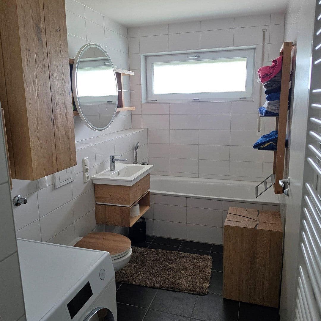 Pronájem bytu 2+1 67 m², Brauereiweg 3, Feldkirchen bei München, Bavorsko Pronájem bytu 2+1 67 m², Brauereiweg 3, Feldkirchen bei München, Bavorsko