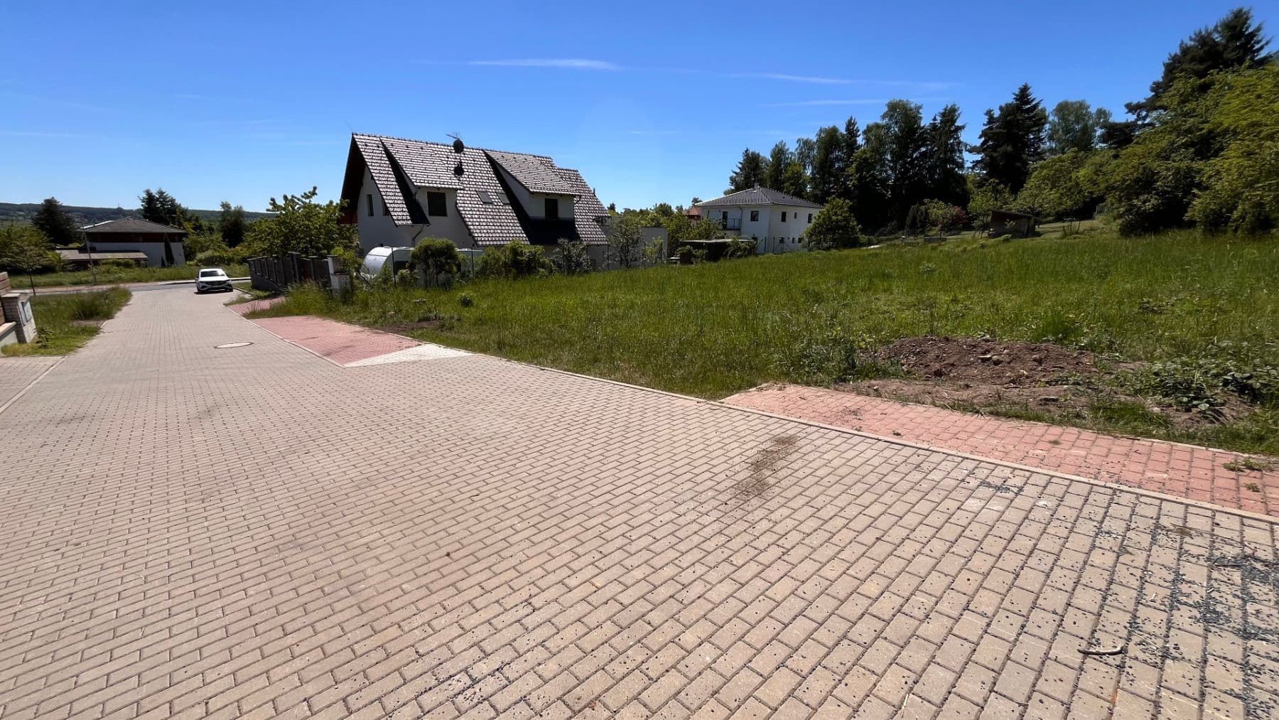 Prodej pozemku 1.250 m², Mníšek pod Brdy, Středočeský kraj Prodej pozemku 1.250 m², Mníšek pod Brdy, Středočeský kraj