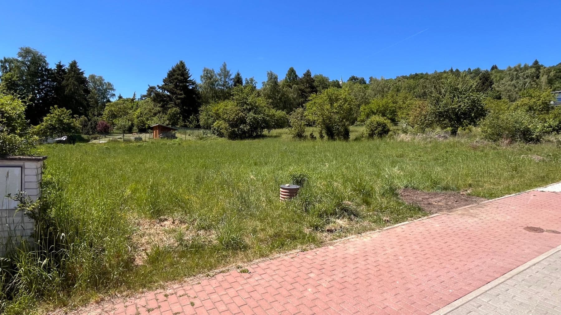 Prodej pozemku 1.250 m², Mníšek pod Brdy, Středočeský kraj Prodej pozemku 1.250 m², Mníšek pod Brdy, Středočeský kraj