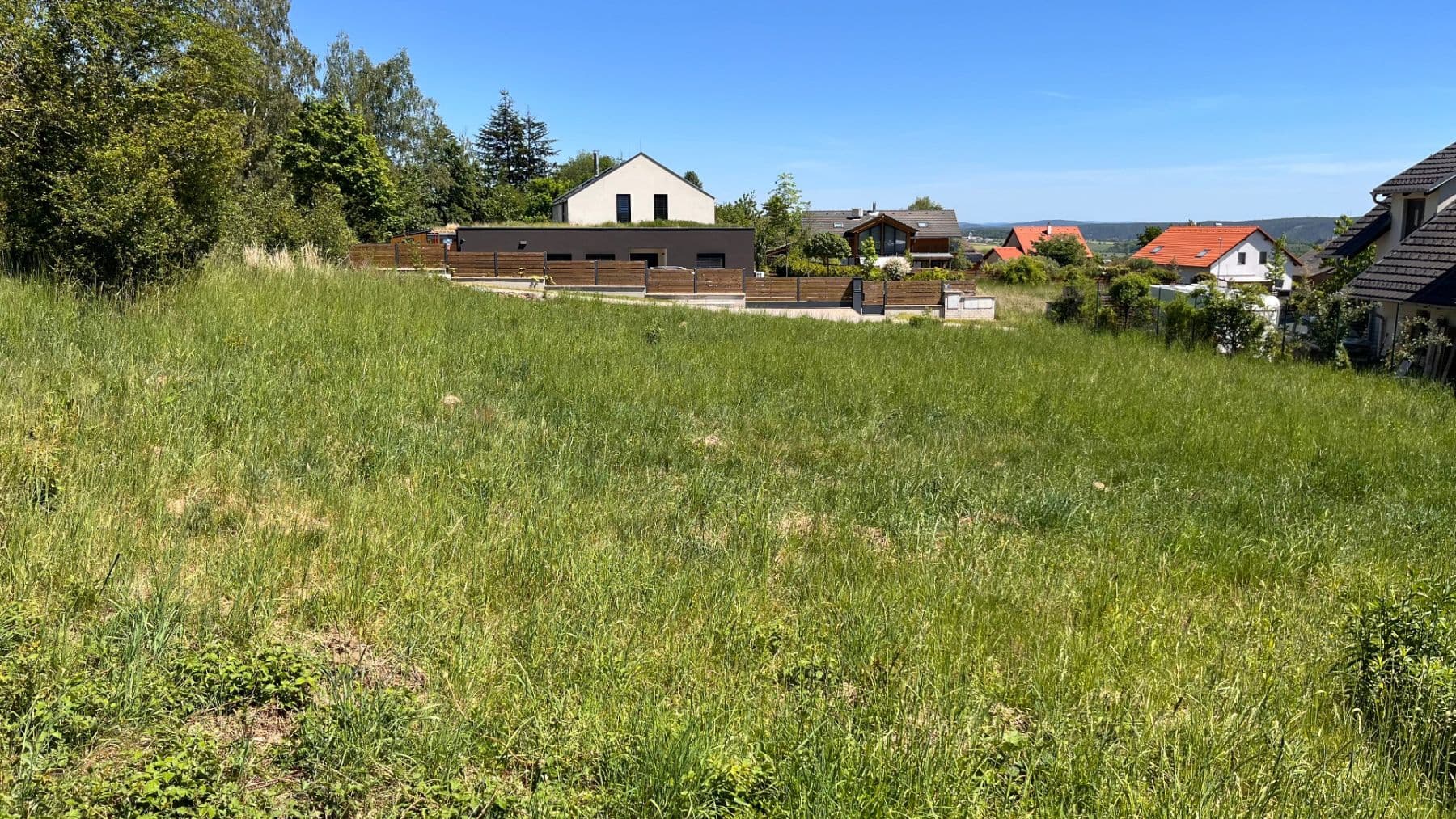 Prodej pozemku 1.250 m², Mníšek pod Brdy, Středočeský kraj Prodej pozemku 1.250 m², Mníšek pod Brdy, Středočeský kraj