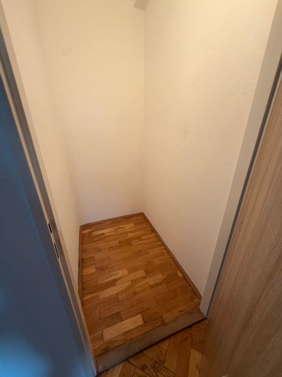 Pronájem bytu 2+kk 65 m², Na Luzích, Praha, Praha Pronájem bytu 2+kk 65 m², Na Luzích, Praha, Praha